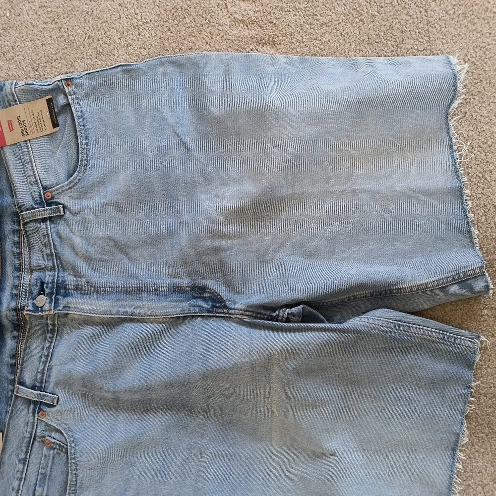Blue denim Levi’s 469 loose cutoff shorts mens size 50 waist casual comfortable